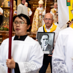 400 Mesnerinnen und Mesner bei österreichweiter Wallfahrt / Erzdiözese Wien/Schönlaub, Stephan Schönlaub 400 Mesnerinnen und Mesner bei österreichweiter Wallfahrt